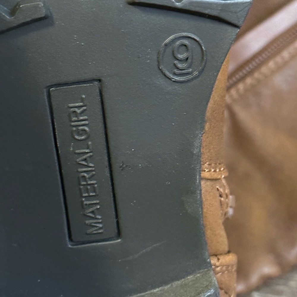 Material Girl Size 9 Boots - Picture 4 of 4